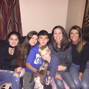 Meet your Posher, Niki